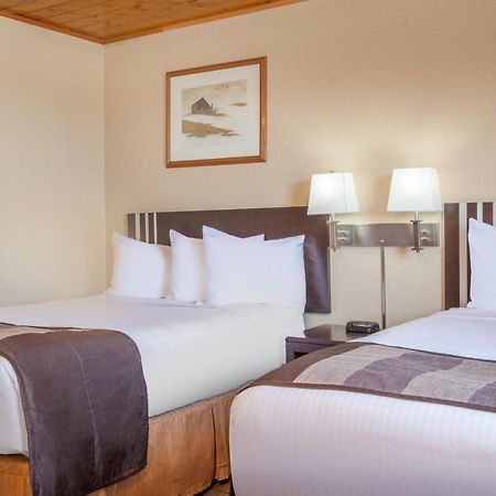 Econo Lodge Inn & Suites Medicine Hat Kültér fotó