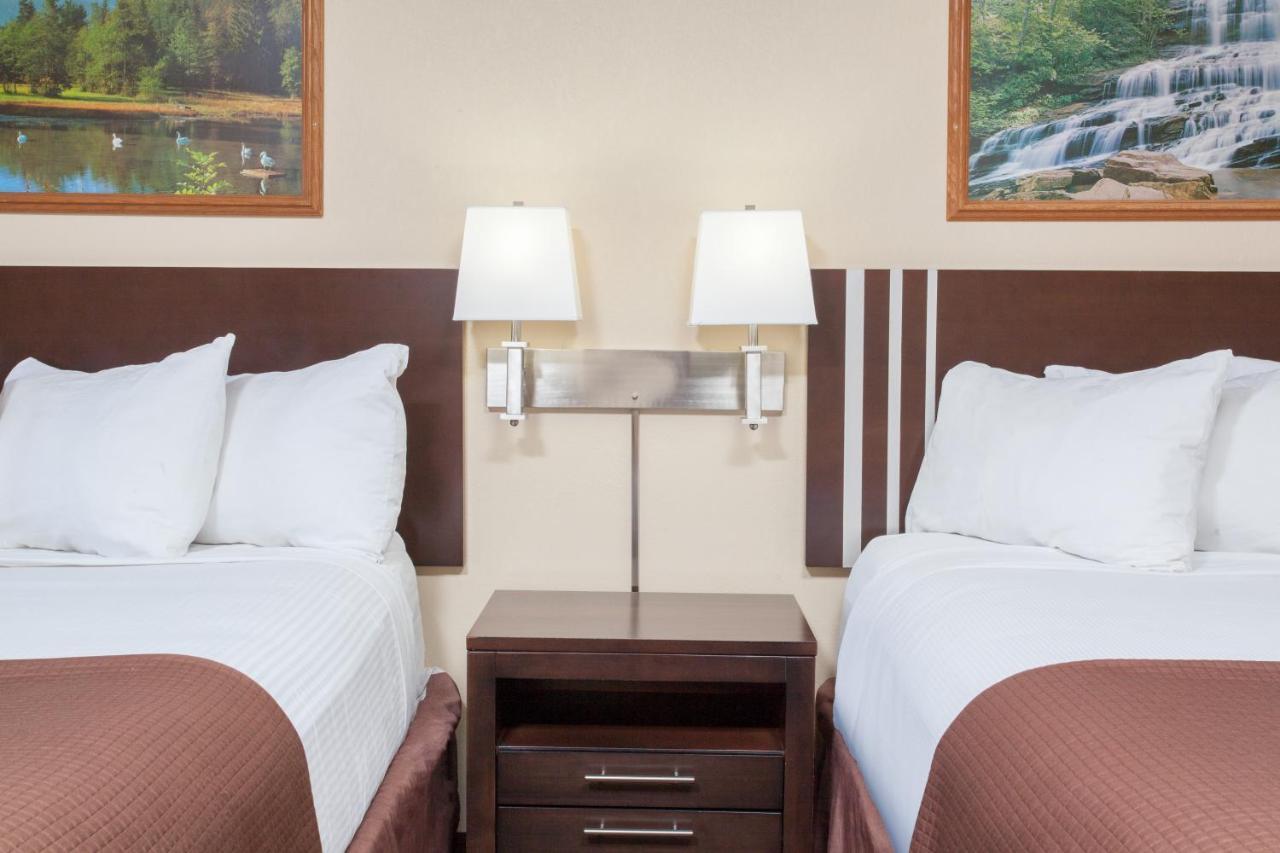 Econo Lodge Inn & Suites Medicine Hat Kültér fotó