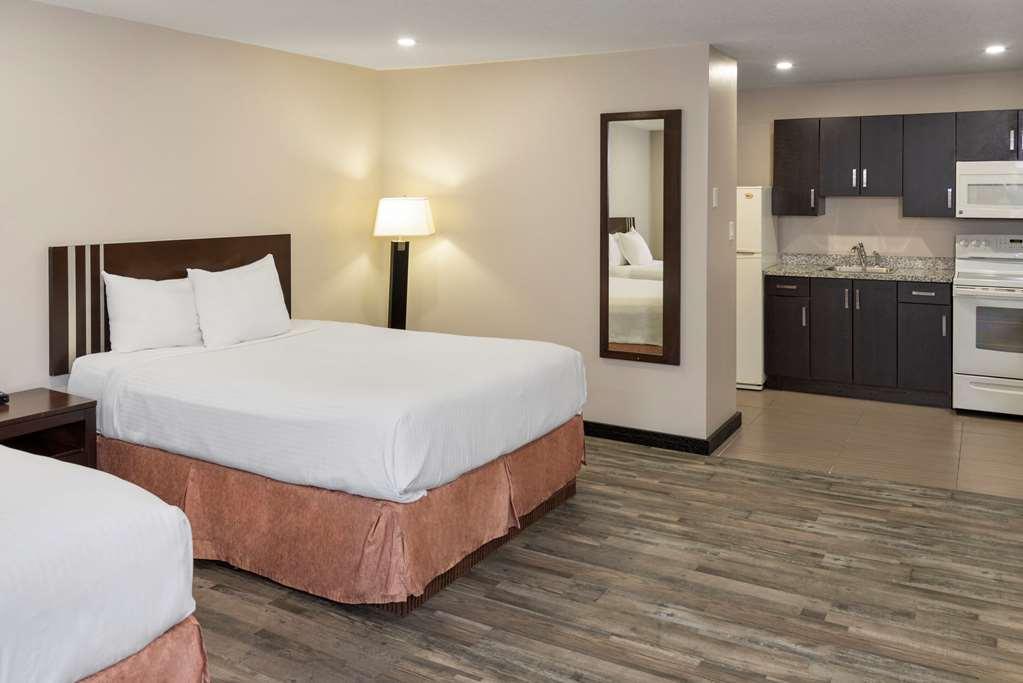 Econo Lodge Inn & Suites Medicine Hat Szoba fotó