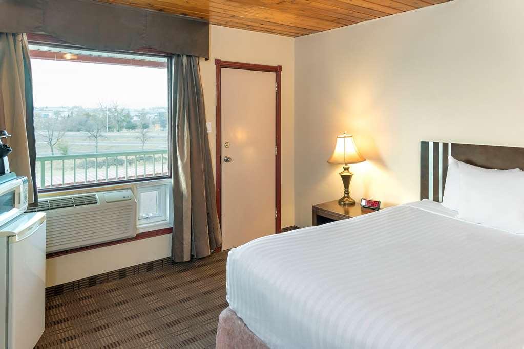 Econo Lodge Inn & Suites Medicine Hat Szoba fotó