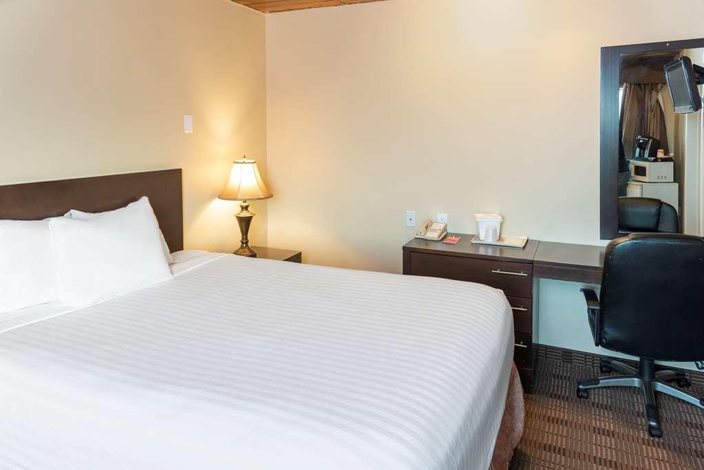 Econo Lodge Inn & Suites Medicine Hat Szoba fotó