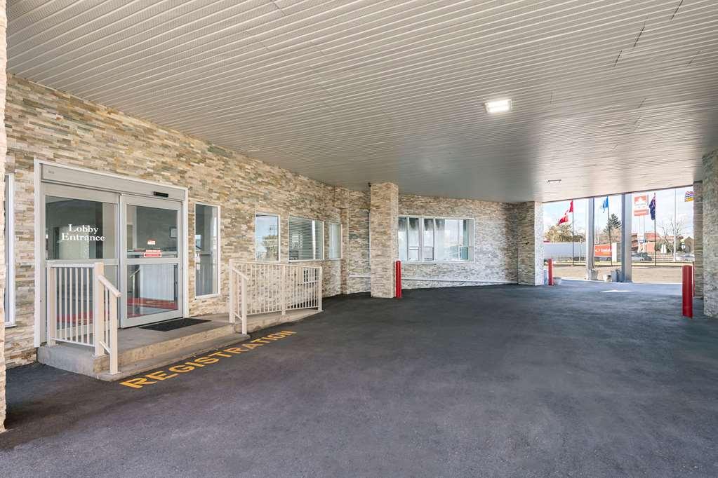 Econo Lodge Inn & Suites Medicine Hat Kültér fotó