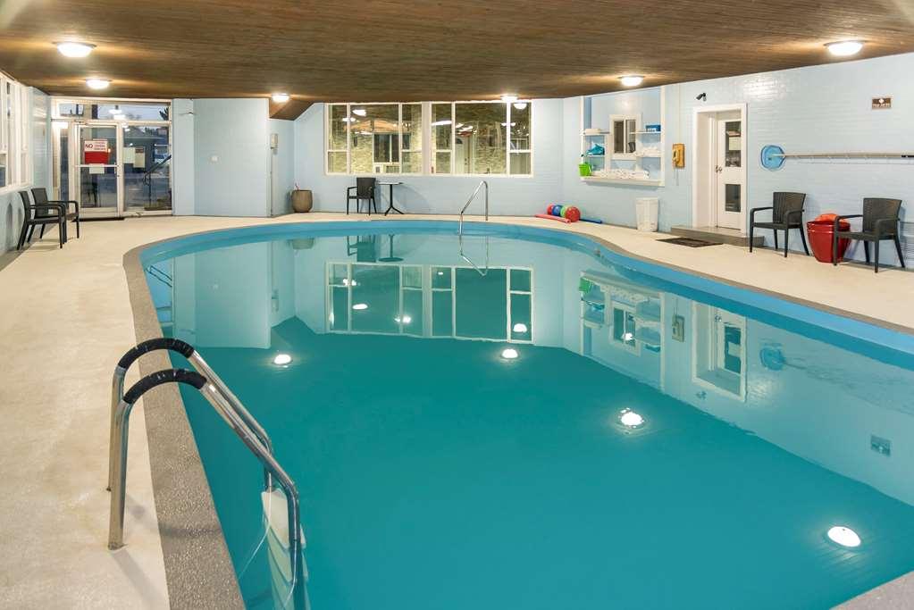 Econo Lodge Inn & Suites Medicine Hat Létesítmények fotó
